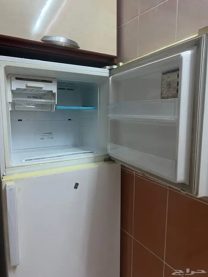 ثلاجة سامسونج ثلاجه شبه نظيفه 1