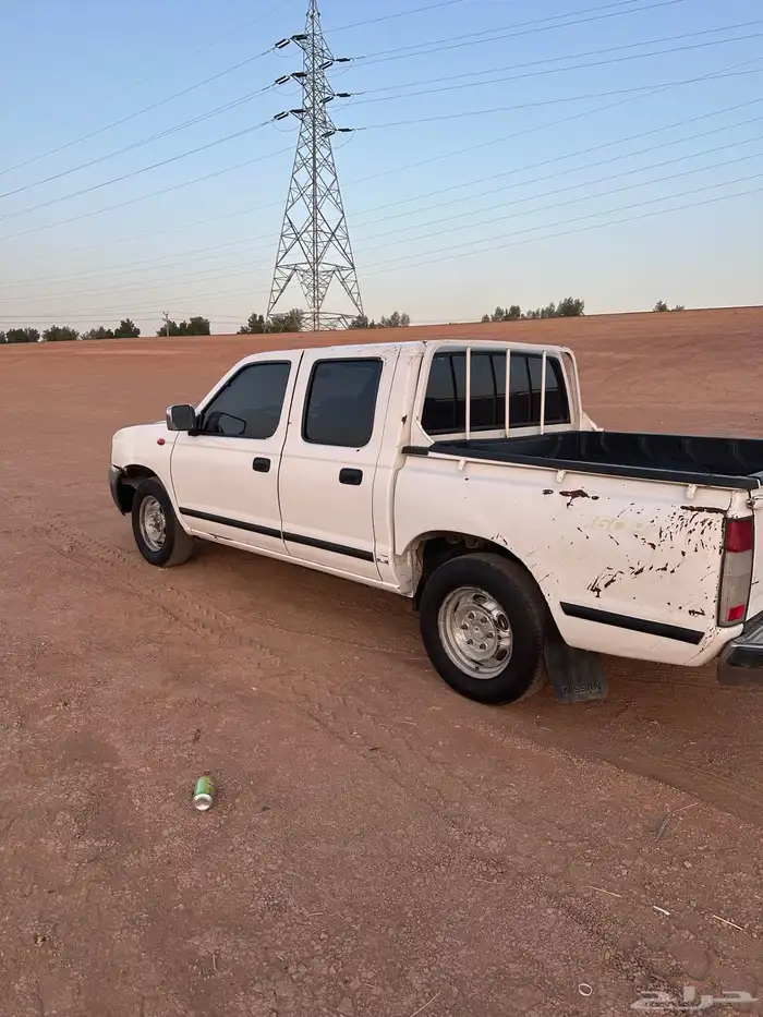 نيسان 2011 8