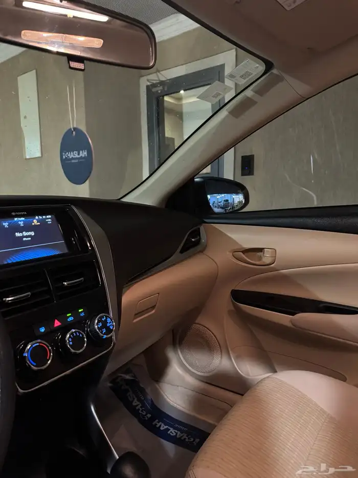 ياريس بيضاء موديل 2020 7