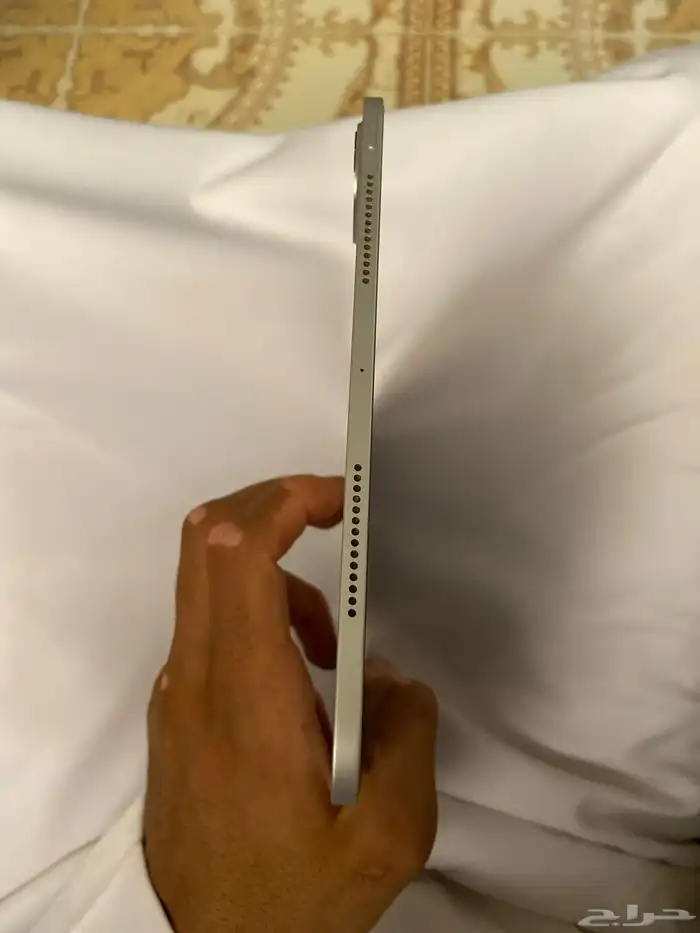 ايباد M4 4