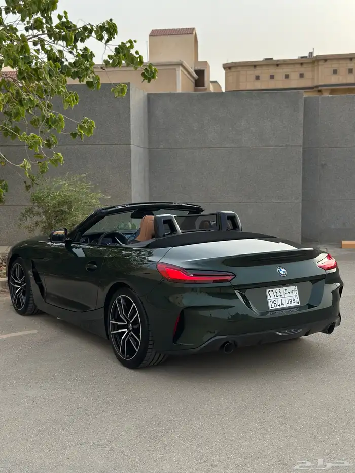 بي ام Z4 2025 كشف 39