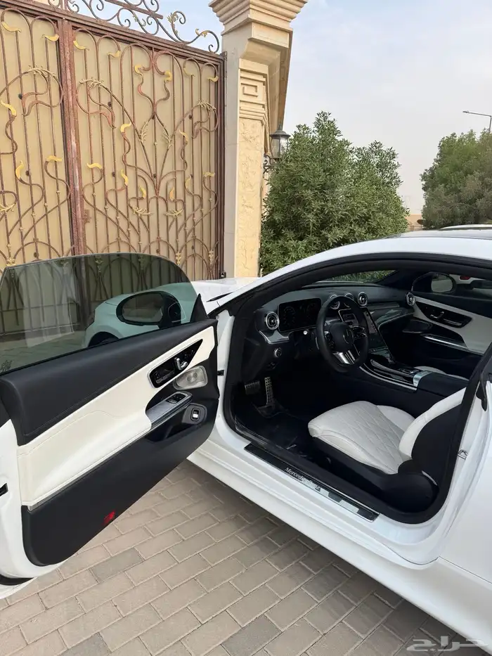 مرسيدس Cle300 ممشى قليل 15