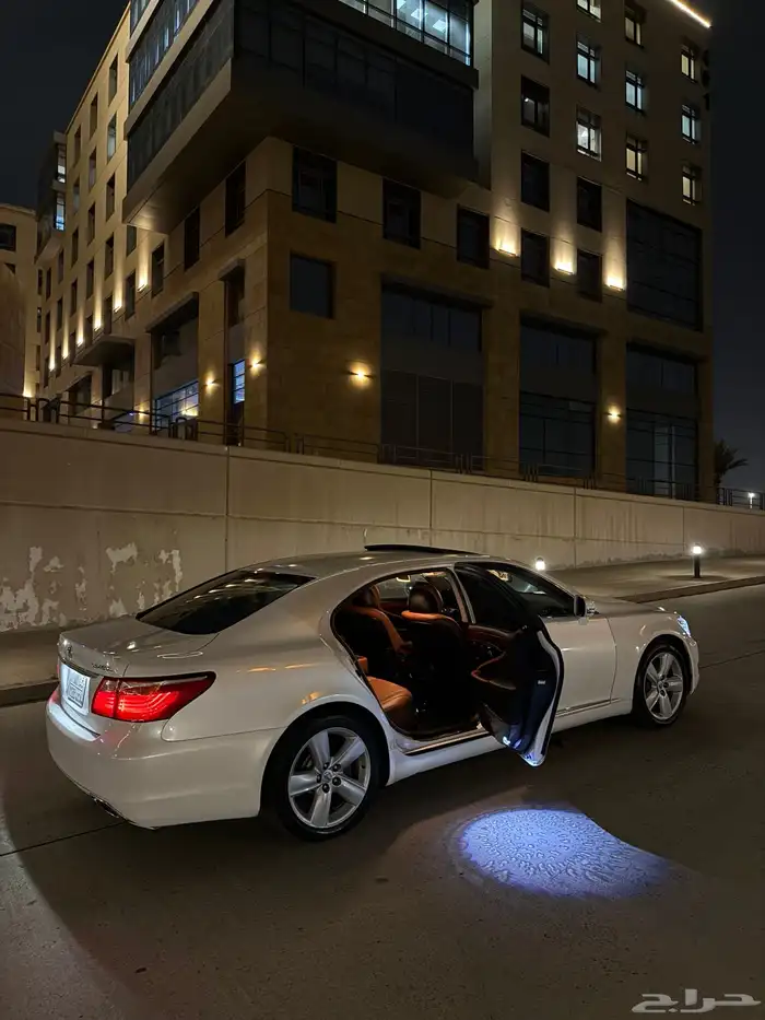 لكزس LS460 L 2012 ( سعودي ) 50