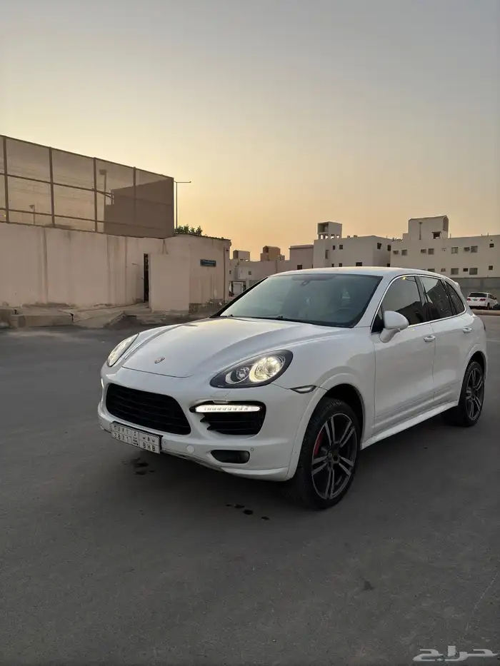 بورش كايين تيربو 44