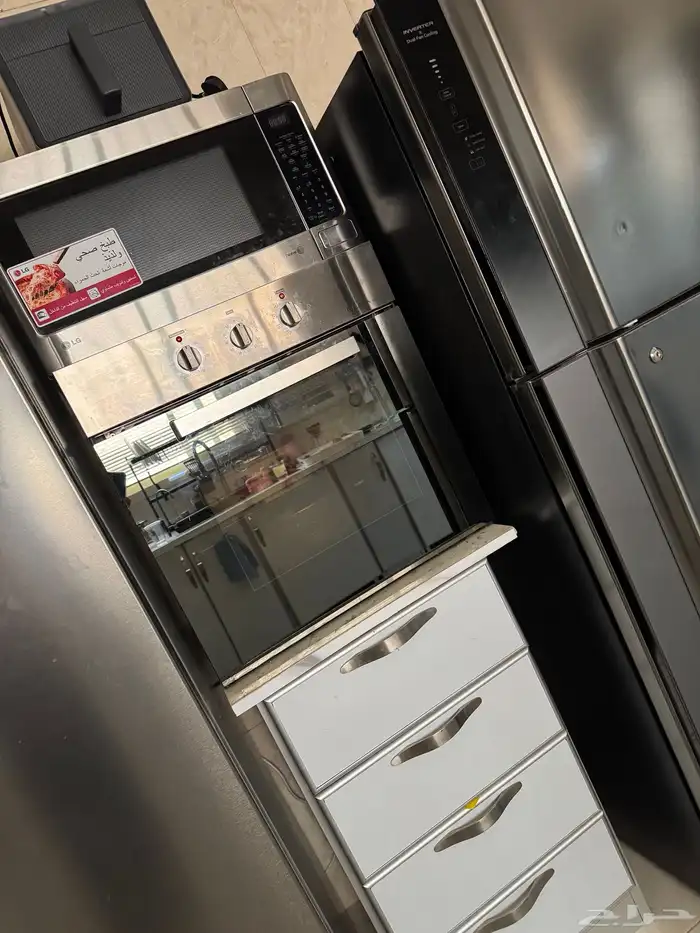 للبيع  فرن مدمج من ماركة ELBA الإيطالية 1I 1