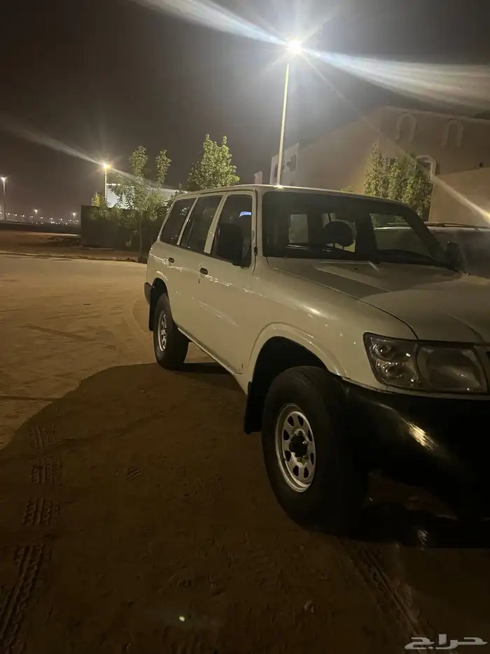 نيسان 2003 اربع أبواب 3
