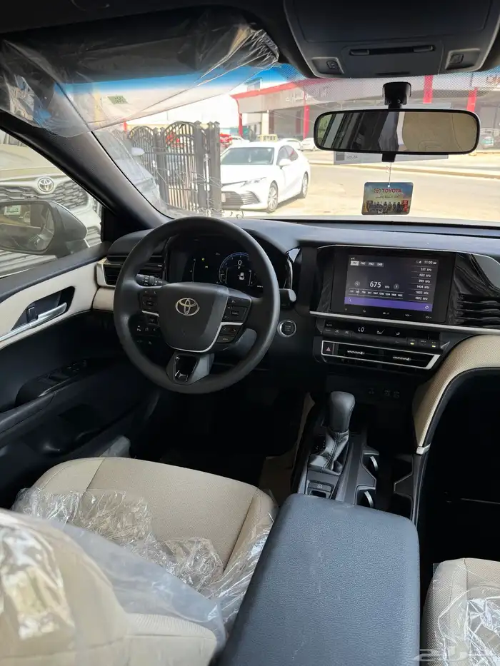 تويوتا كامري E بنزين 2025 6