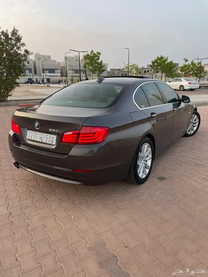 2013 بي ام 520 فل كامل 6