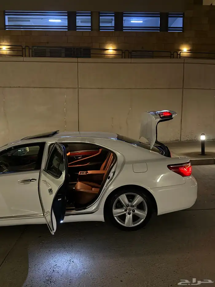 لكزس LS460 L 2012 ( سعودي ) 10