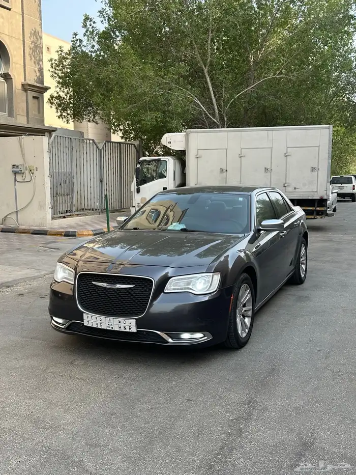 كرايسلر 2019 نظيف جدا- اول مالك 0