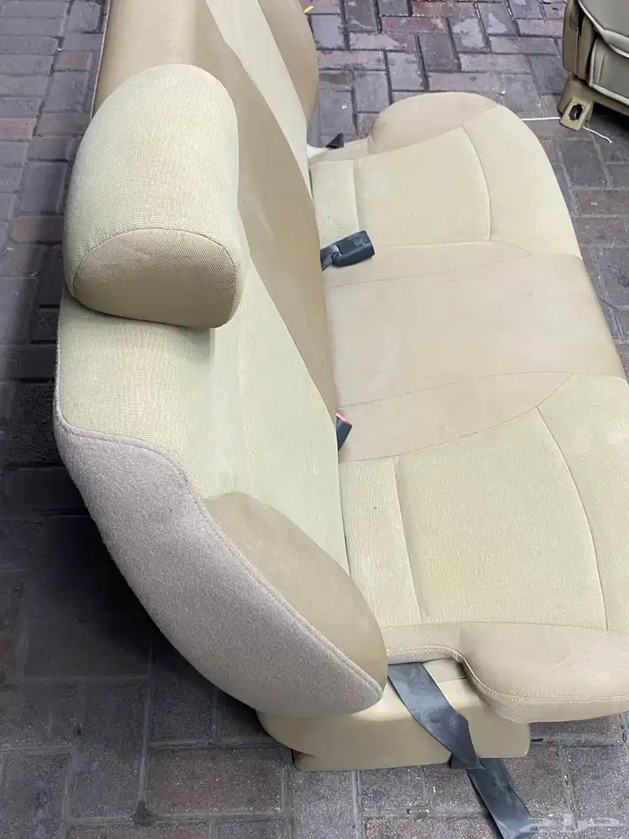 مقعدة اتش وان خلفي 0