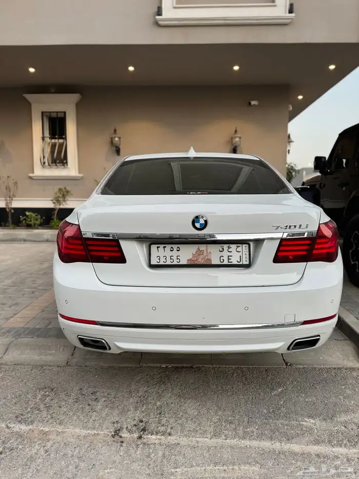 للبيع الفئة السابعه 730li مواصفات 740 3