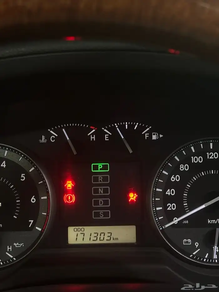لاندكروزر GXR 2015 14