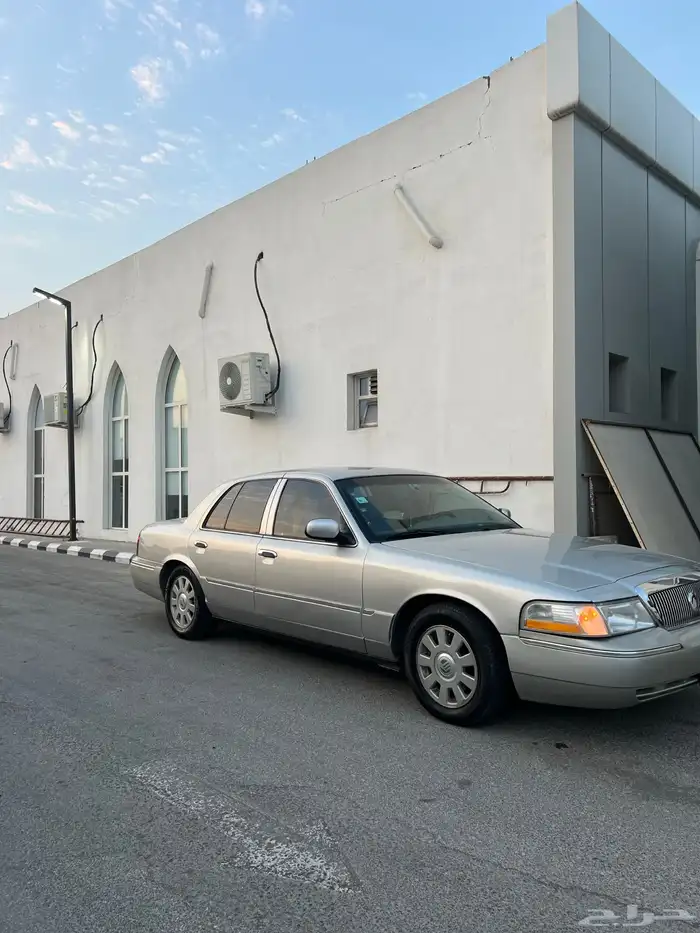فورد جراند ماركيز2004 1