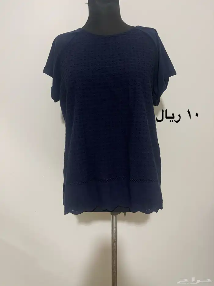 ملابس وشنط للبيع 3