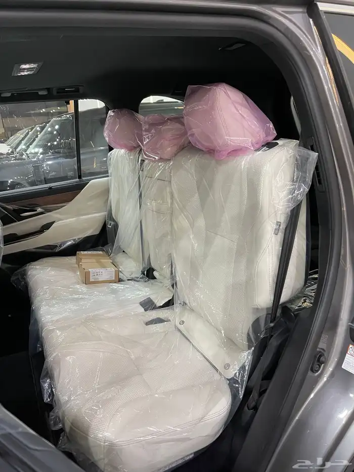جيب لكزس LX600 اصفار 2025 جديد 6