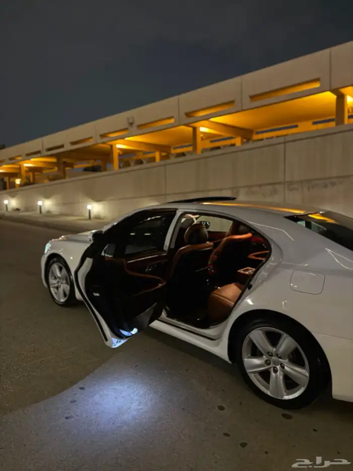 لكزس LS460 L 2012 ( سعودي ) 40