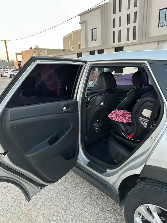 2019 توسان مكينه كبيره 2000 دبل نص فل ديزل 10