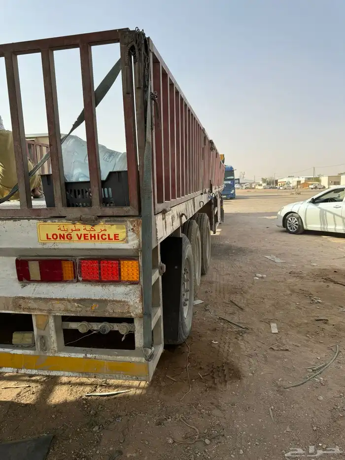سطحه لعاب فيها دبلات بشاص اوربيه فيها دنقل واحد بي بي مربع 1