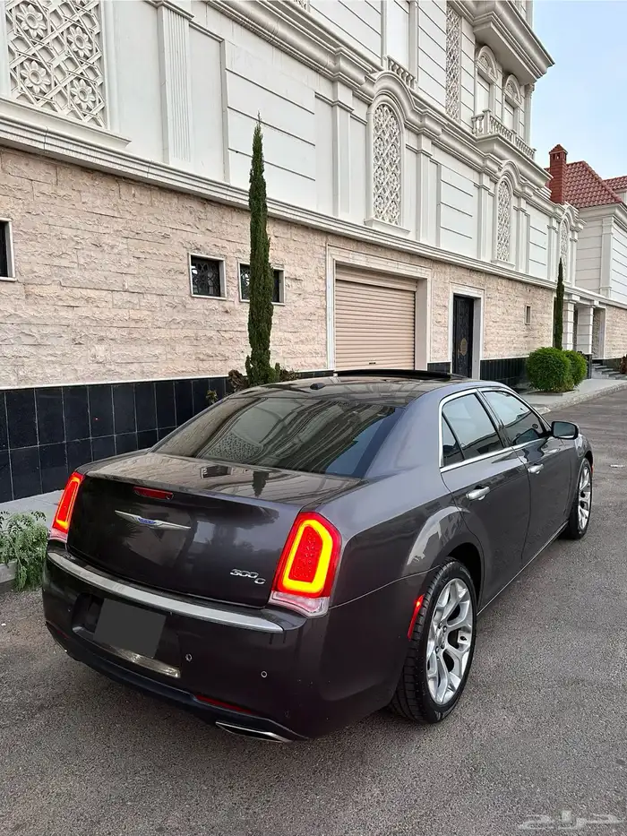 كرايزلر c300 2019 اكزاكتيف 11