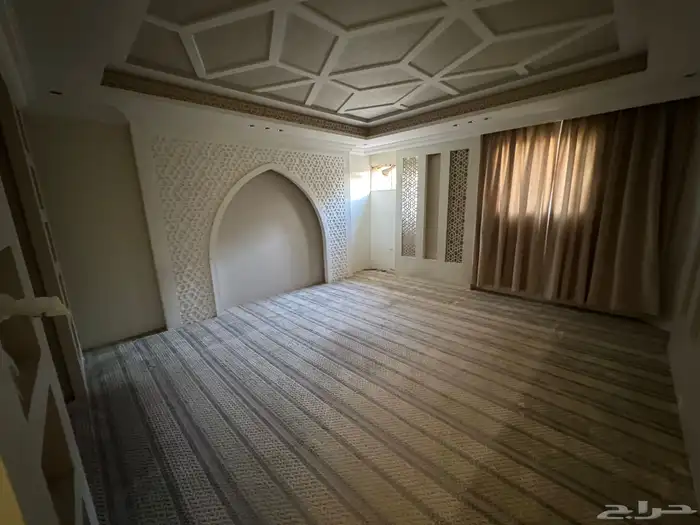للايجار دور ارضي مع حوش و مدخل خاص في حي الوادي 7