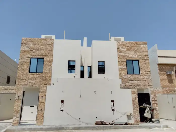 فلة للبيع 1
