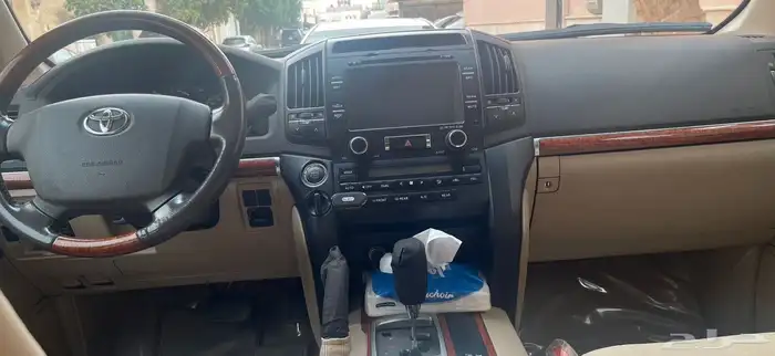 لاندكروزر 19