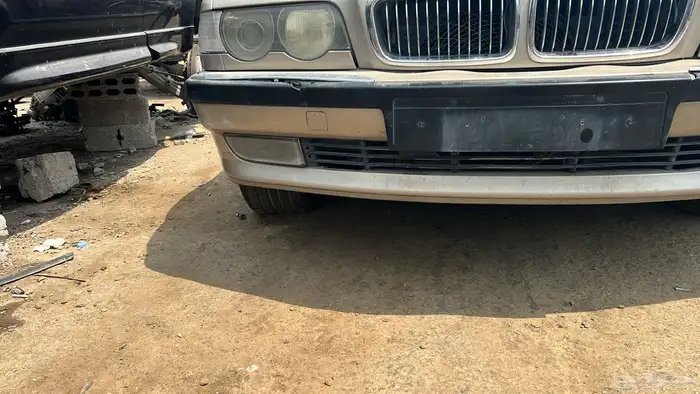 قطع غيار بي ام 730  735 4