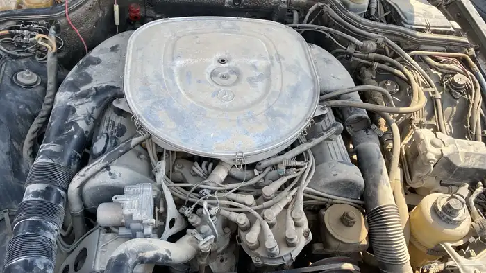 مكينة مرسيدس 560 SEL 0