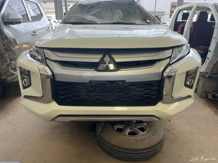 متسوبيشي L200 مصدوم قطع غيار تشليح 2022 7