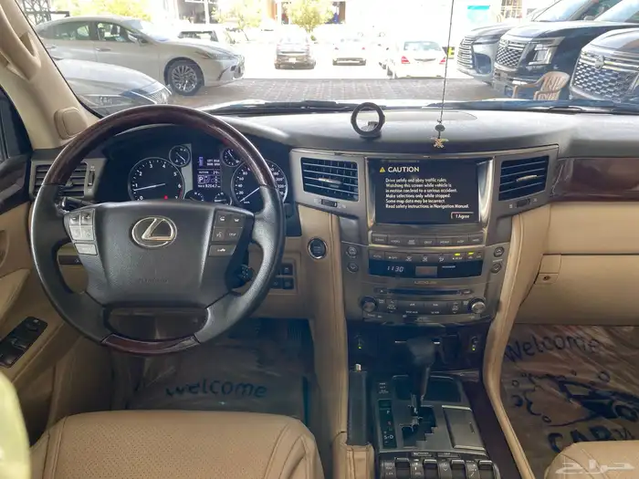 لكزس LX570 المديل 2009 العدد 178 الف 12