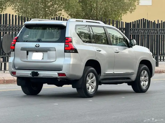 تويوتا برادو v6 2019 سعودي 11