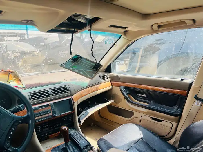 قطع غيار بي ام 730  735 5