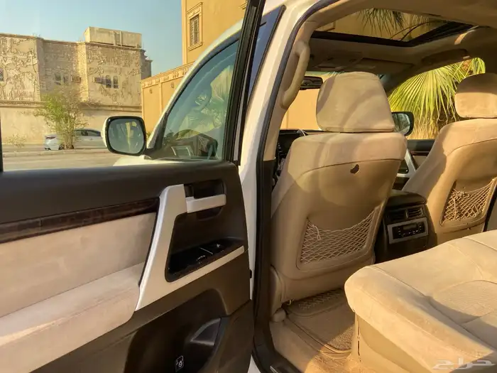 لاند كروزر 2009 VXR سعودي 11