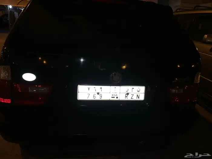 للبيع بي ام x5 6