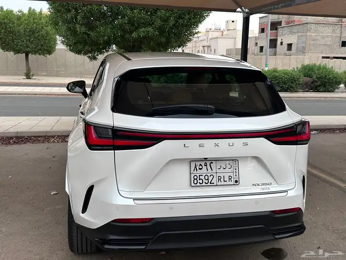 لكزس ان اكس 350 1
