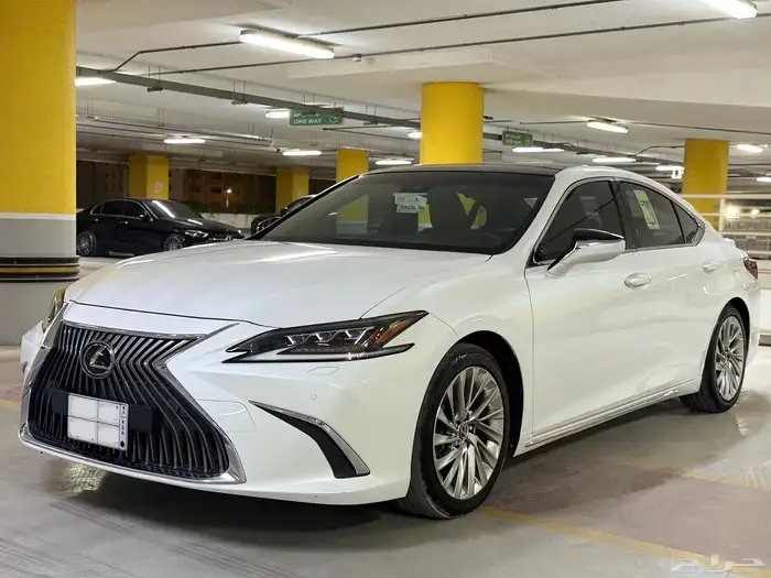 لكزس 2019 ES250 فل كامل سعودي 4