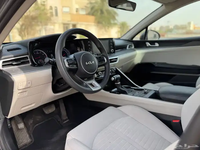 كيا K5 موديل 2023 ماكينة كبير ومطور البيع 64000 الف 15