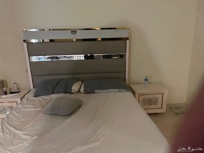 غرفة نوم كاملة للبيع مع المرتبه نظيفه 8