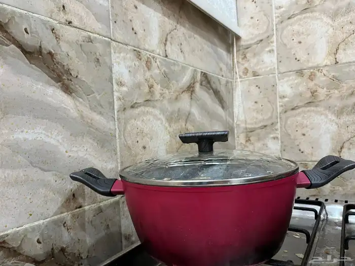 حلل طبخ و مقلاية 4 قطع استخدام شهرين chefline 8