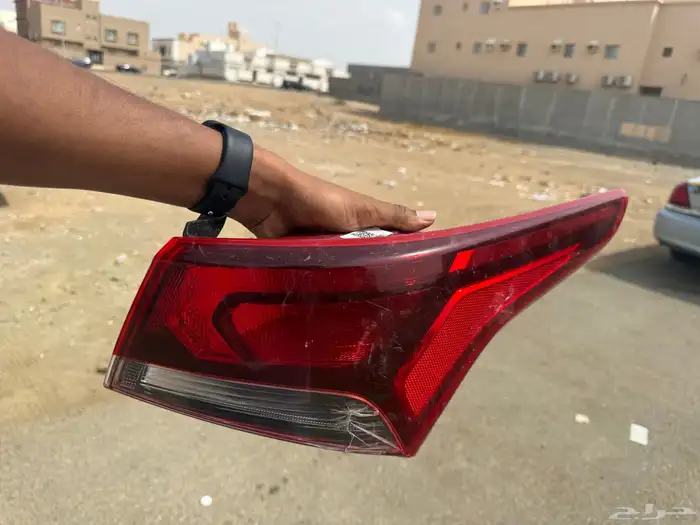 شمعات كوريلا وأسطب خلفي يمين اكسنت 9