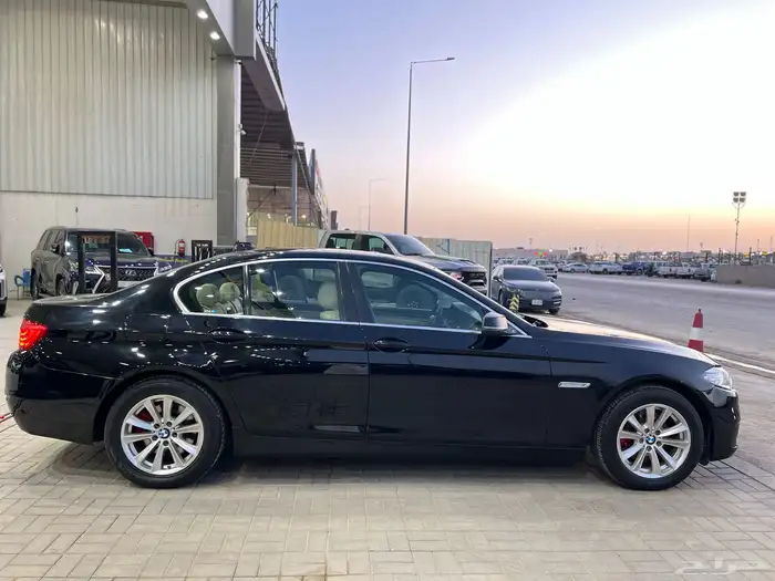 بي ام دبليو 520 موديل 2015 4