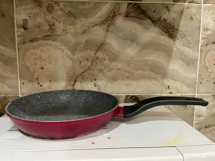 حلل طبخ و مقلاية 4 قطع استخدام شهرين chefline 0
