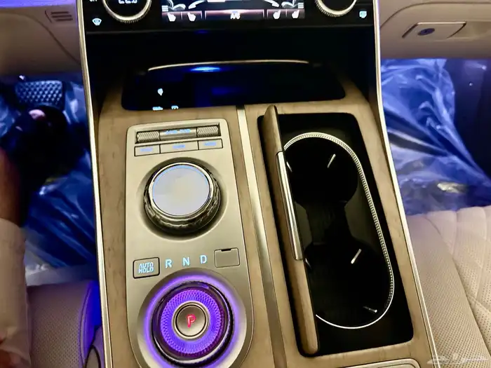 جنسس GV80 موديل 2024 17