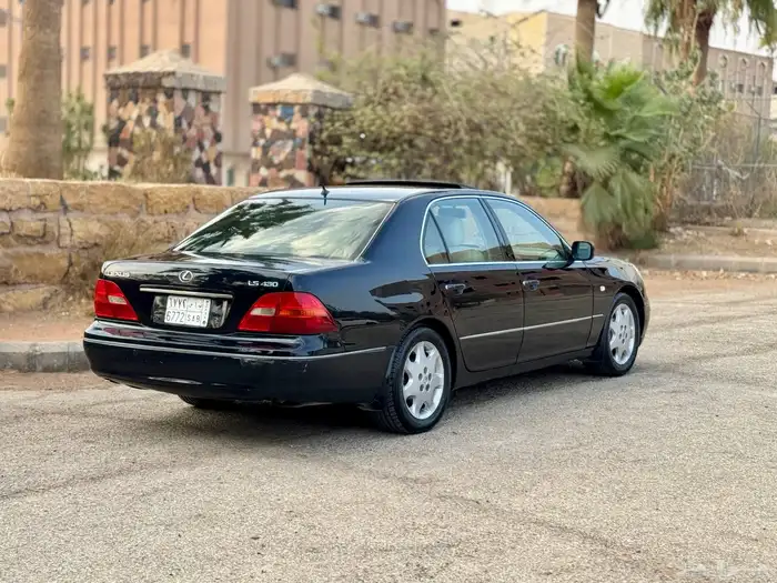 للبيع لكزس ((LS430)) 2002 ((نظيفة)) 8