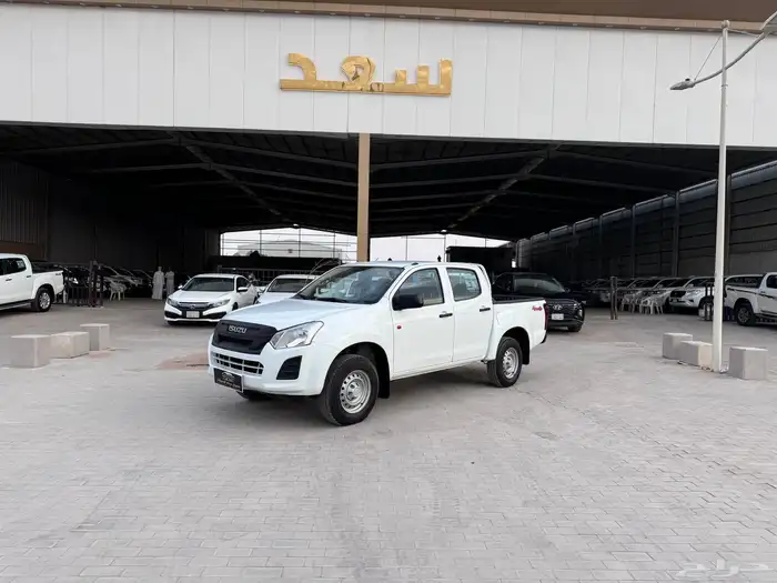 اسيوزو ديماكس 2020 ابيض 0