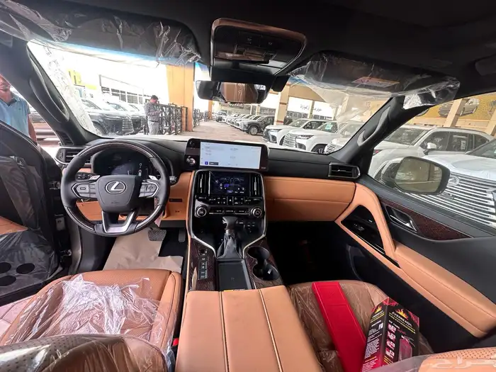 لكزس LX600 BB بريمي اسود داخل جملي2025 6
