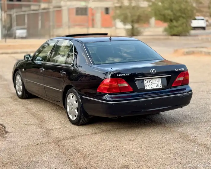 للبيع لكزس ((LS430)) 2002 ((نظيفة)) 7