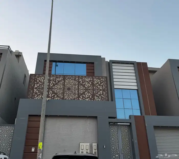 للبيع فيلا مع شقتين بالمونسية شارع 18 جنوب 0