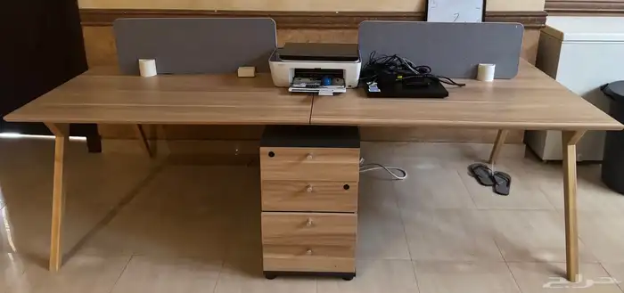طاولة تعليم ل اشخاص 0
